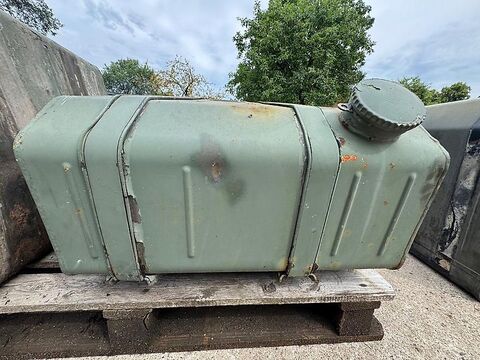 Mercedes Tank U1300L Tank 435 470 1501 21