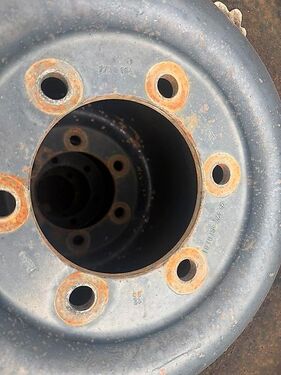 Räder 335/80R20 6 Loch verstärkte Felge 3