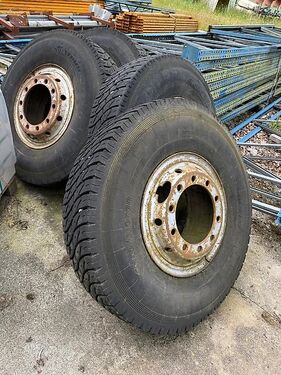 Sonstige LKW Unimog Räder 22.5 Zoll 10Loch