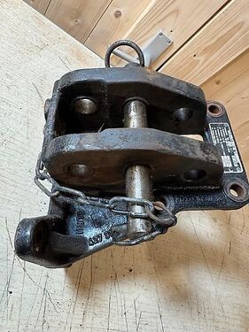 Mercedes Träger Zugmaul Halterung Oberlenkerhalter 424 42 3