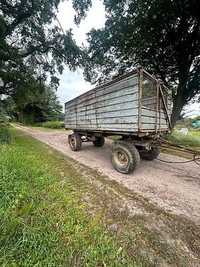 HW 80 Anhänger 12 Tonnen Häckselwagen 2