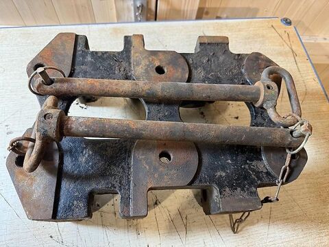 Mercedes Trac 1100 1300 1500 442 443 Zugmaul mit Halter T
