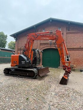 Fiat-Hitachi ZX135US-5B Kettenbagger 2015 Verstellausleger 59