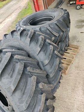 U1600 Kompletträder 425/75R20 Felge Michelin NEU 3