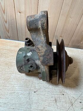Lenkungspumpe Hydraulik Unimog 424, 425, 427,435 3