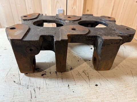 Mercedes Trac 1100 1300 1500 442 443 Zugmaul mit Halter T 2