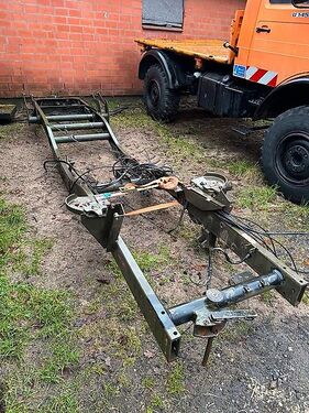 Mercedes U1300L Rahmen 435 Radstand 3250mm mit Papiere 2