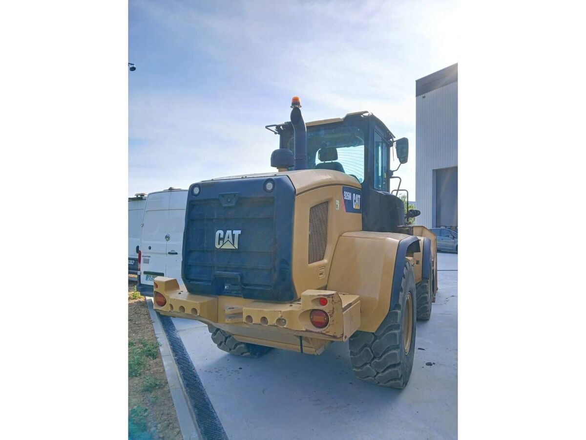 Caterpillar 926M 3