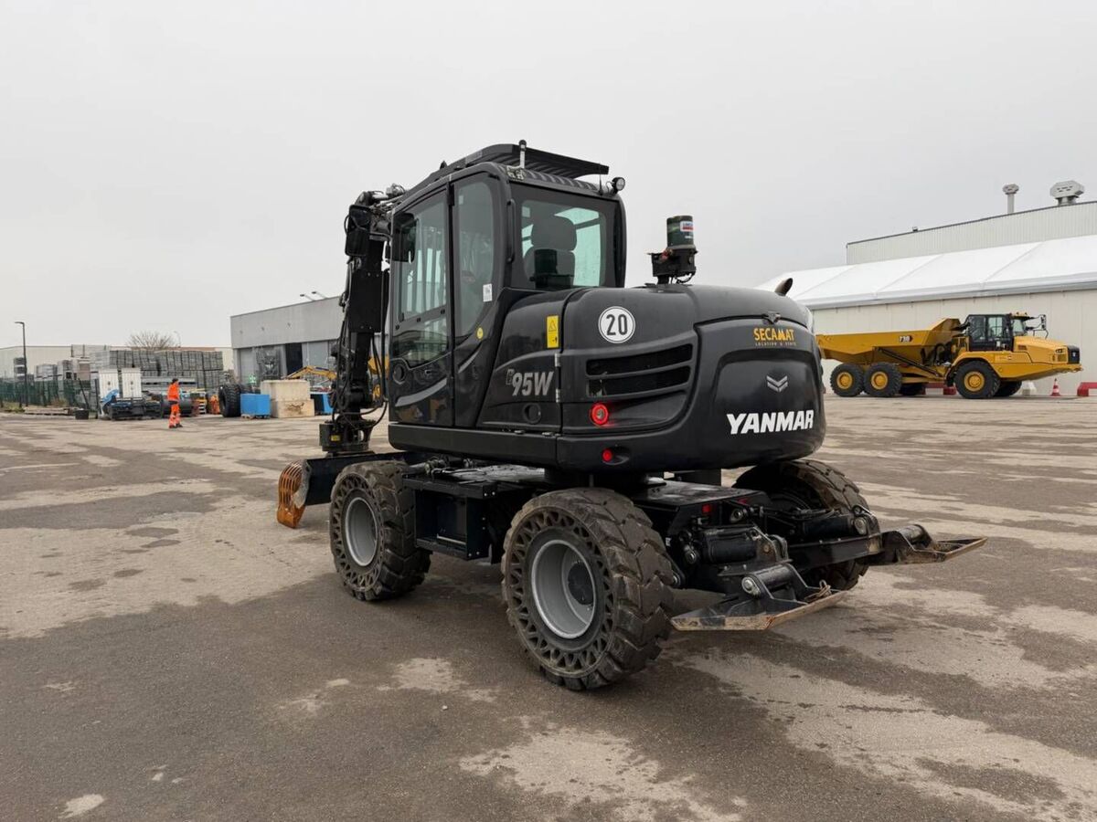 Yanmar B95W 3