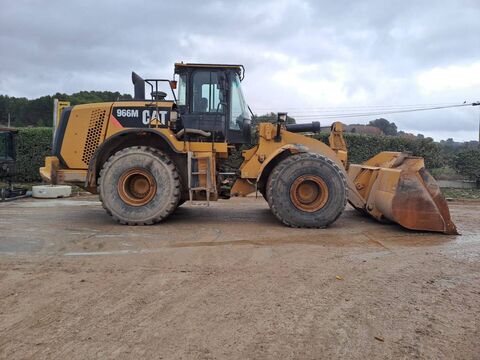 Caterpillar 966M