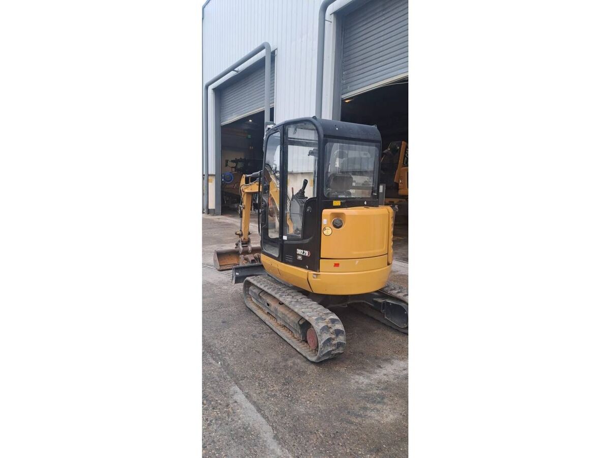 CAT 302.7D CR 3