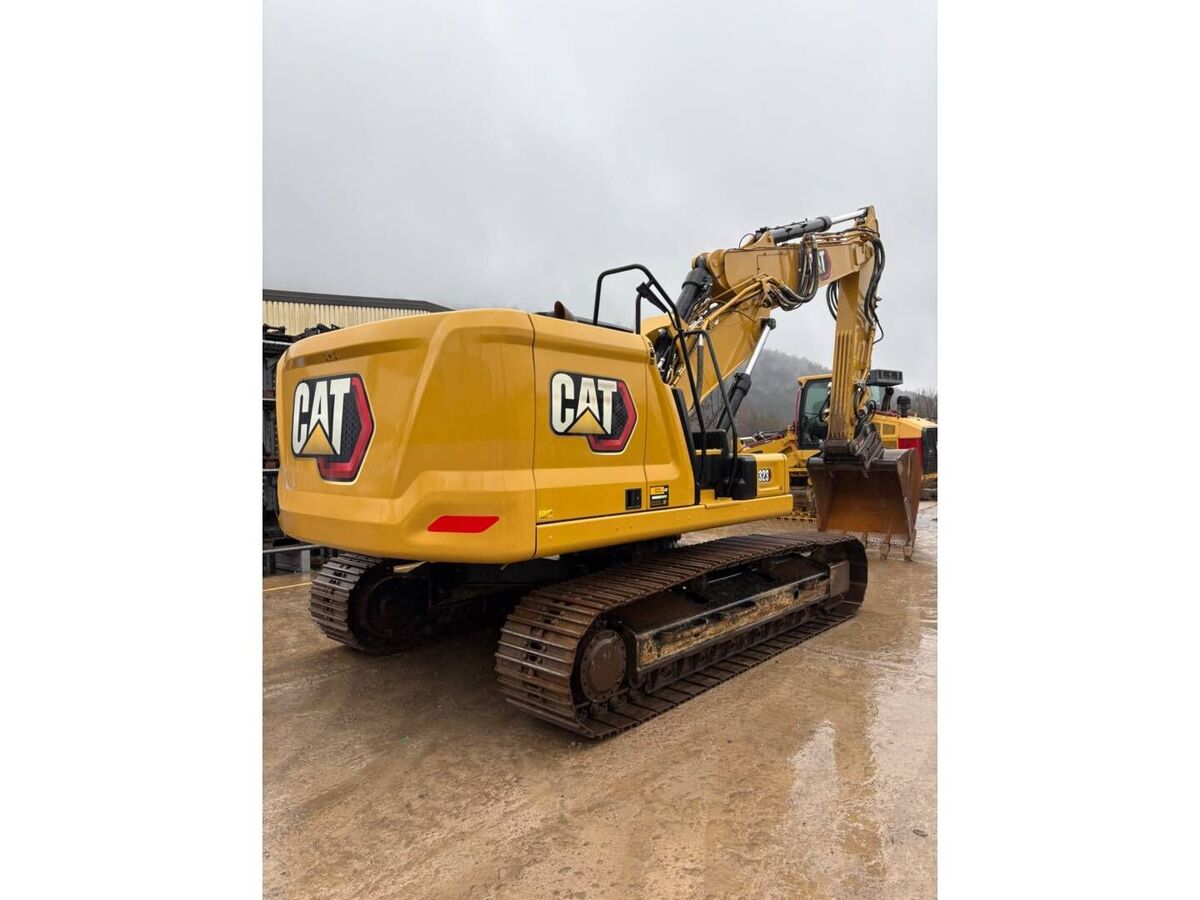 CAT 323 3
