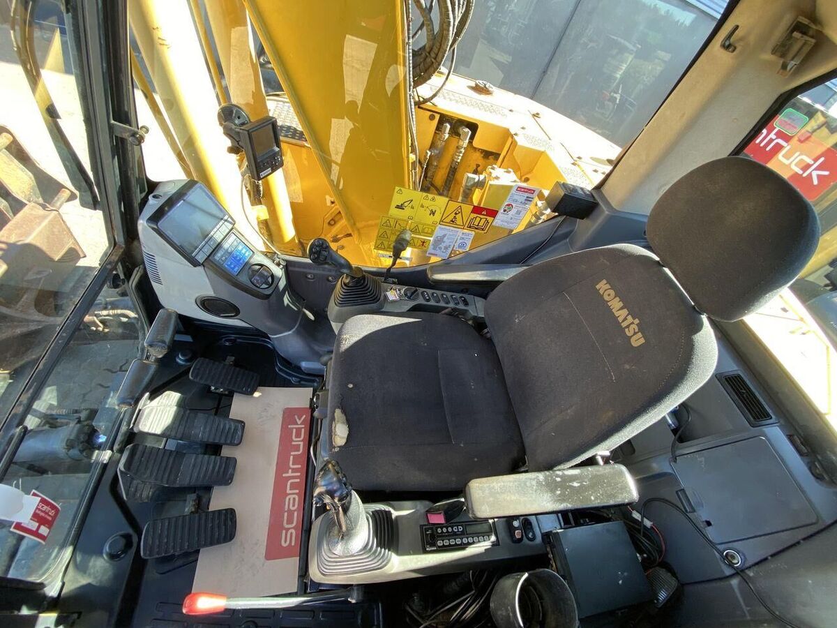 Komatsu PC138US-8 3