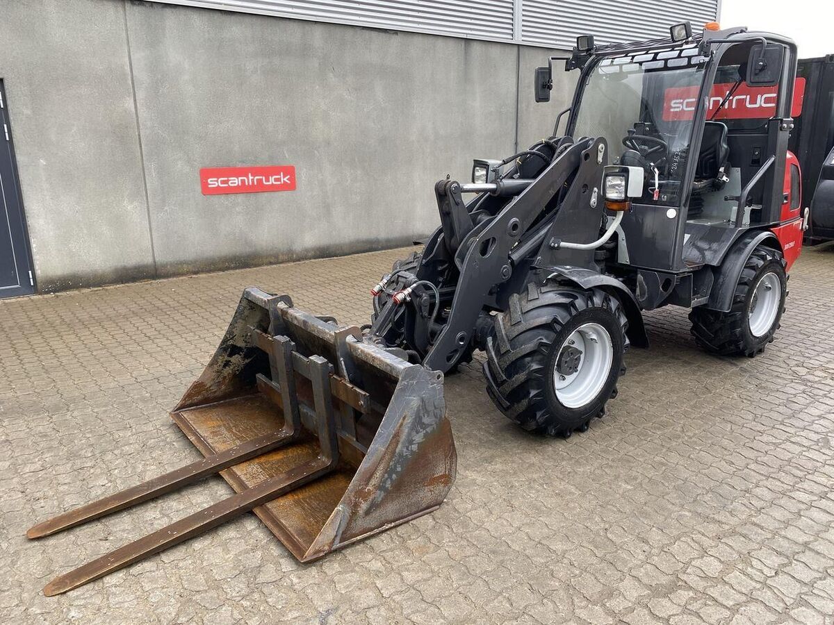 Weidemann 2070 1