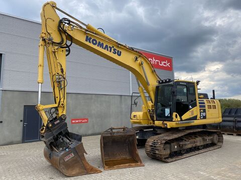 Komatsu PC210LC-11