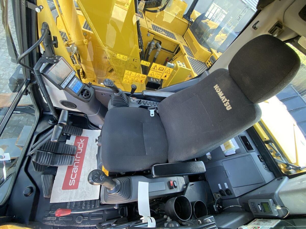 Komatsu PC138US-11 3