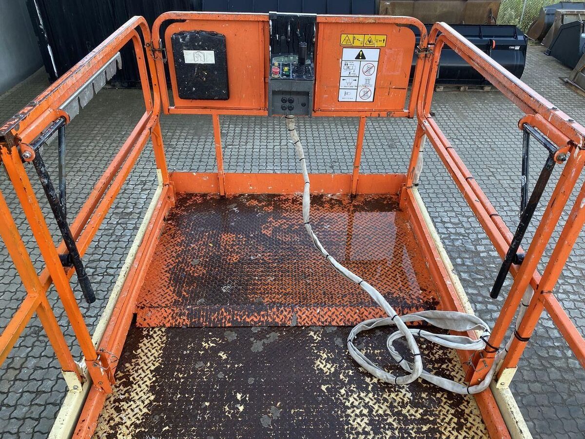 JLG 4069 3