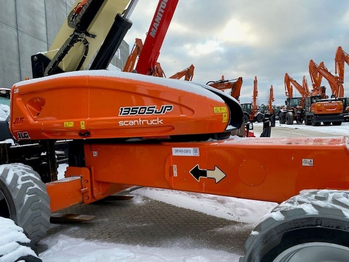 JLG 1350SJP 2
