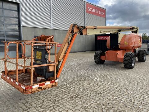 JLG 800AJ