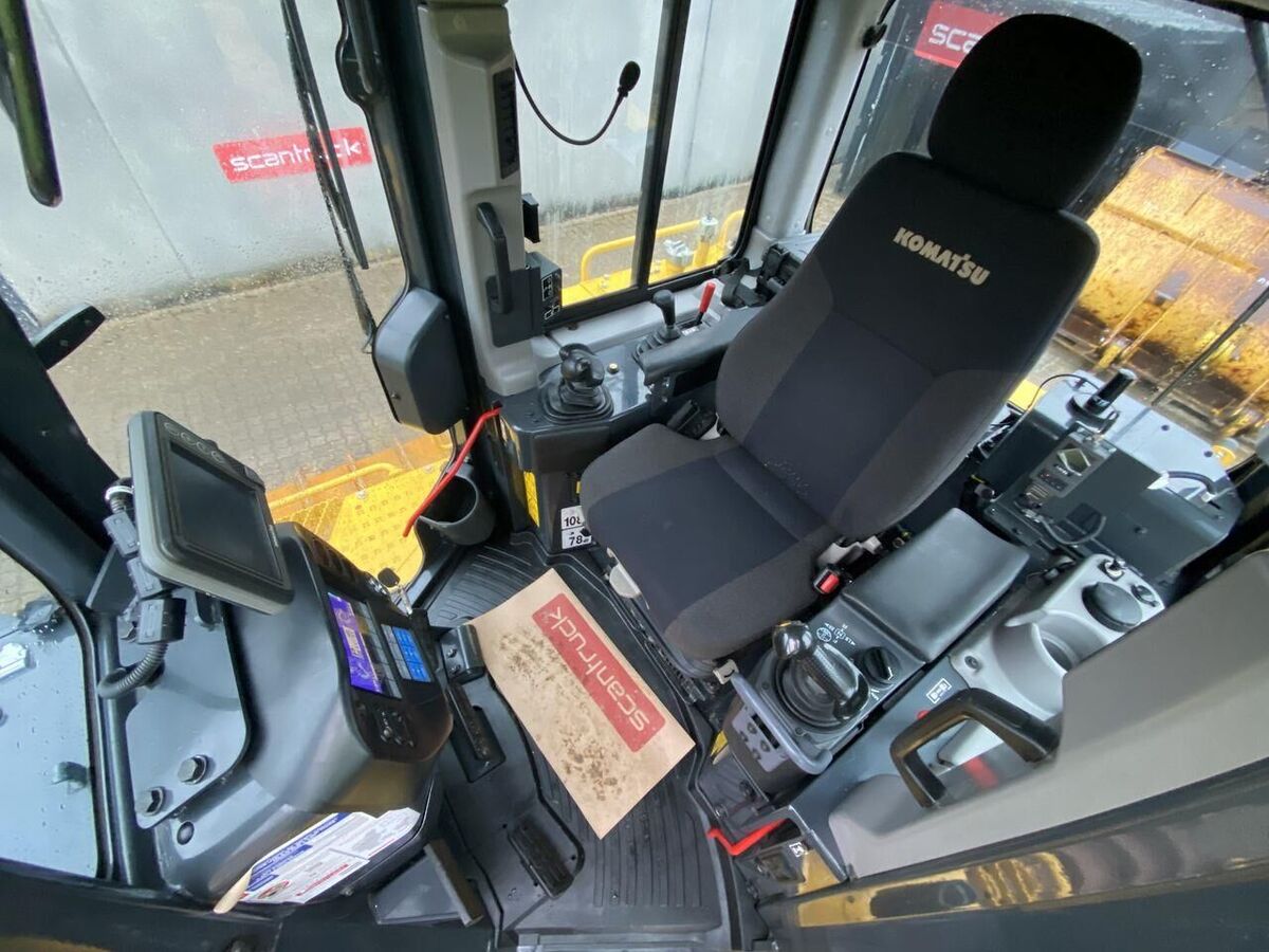 Komatsu D65PXI-18EO 3