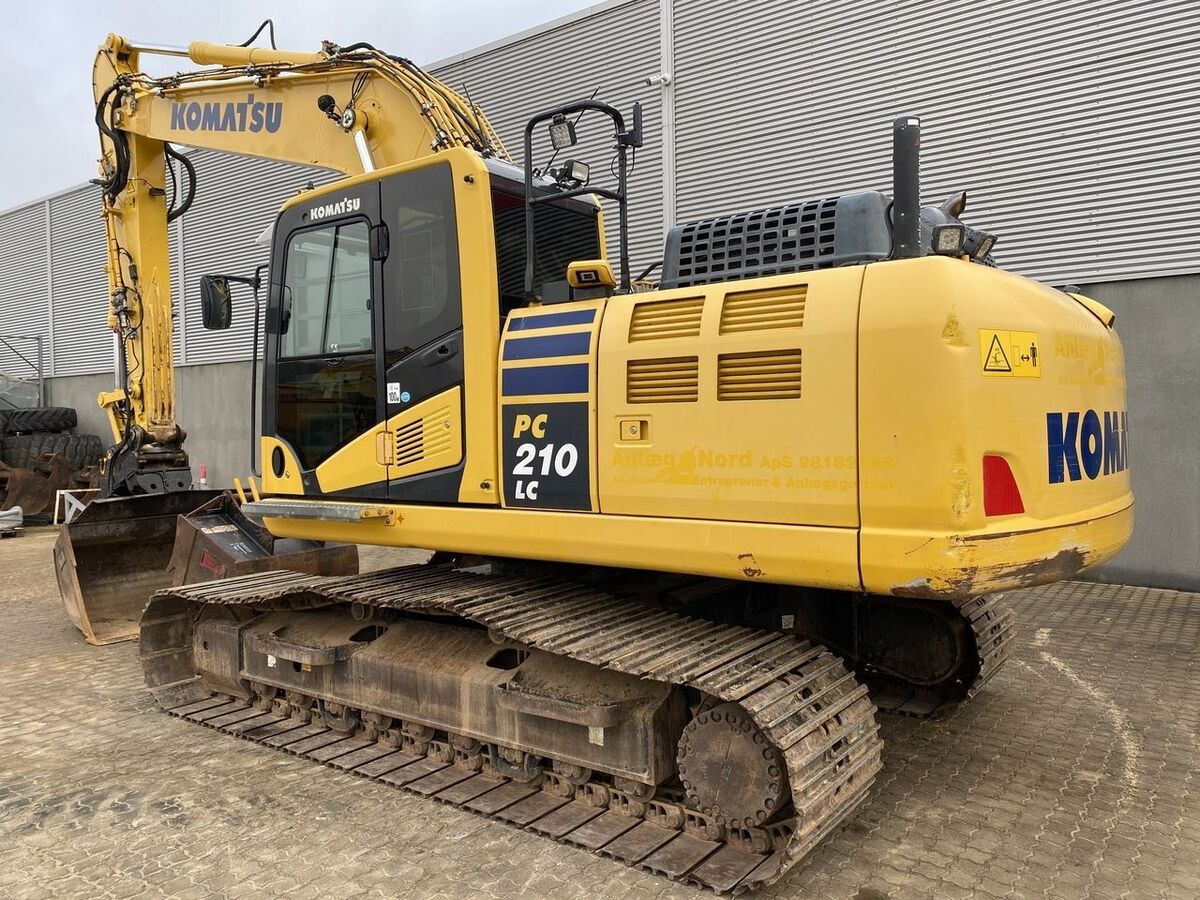 Komatsu PC210LC-11 2