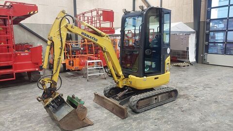 Komatsu PC16R-3HS
