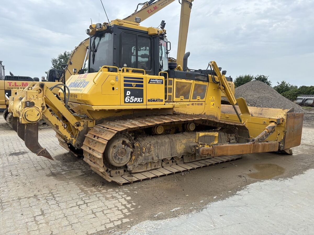 Komatsu D65PXI-18EO 2