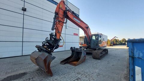 Doosan DX255LC-5