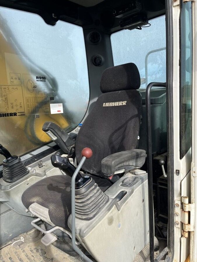 Liebherr 916 3