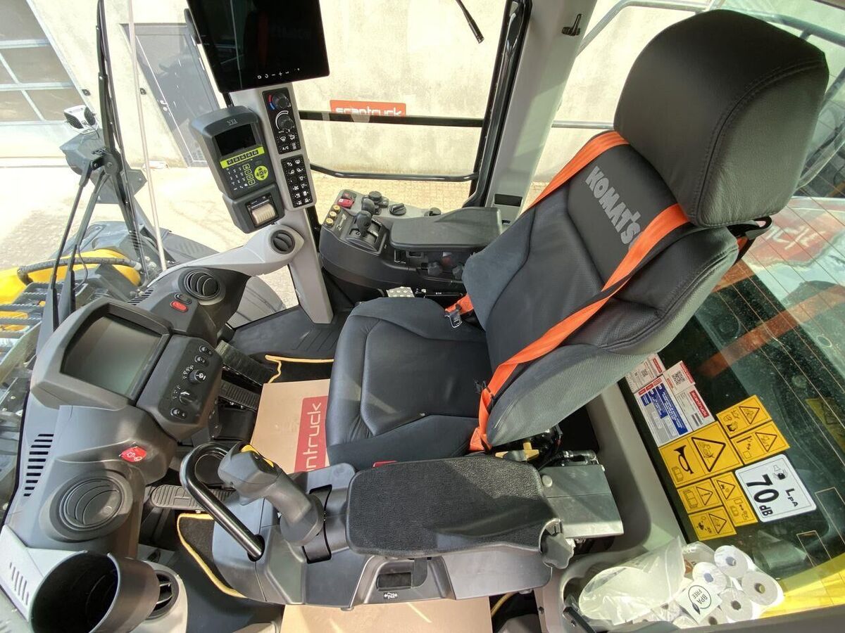 Komatsu WA485-11EO 3