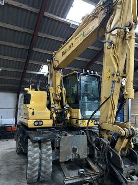 Komatsu PW148-11