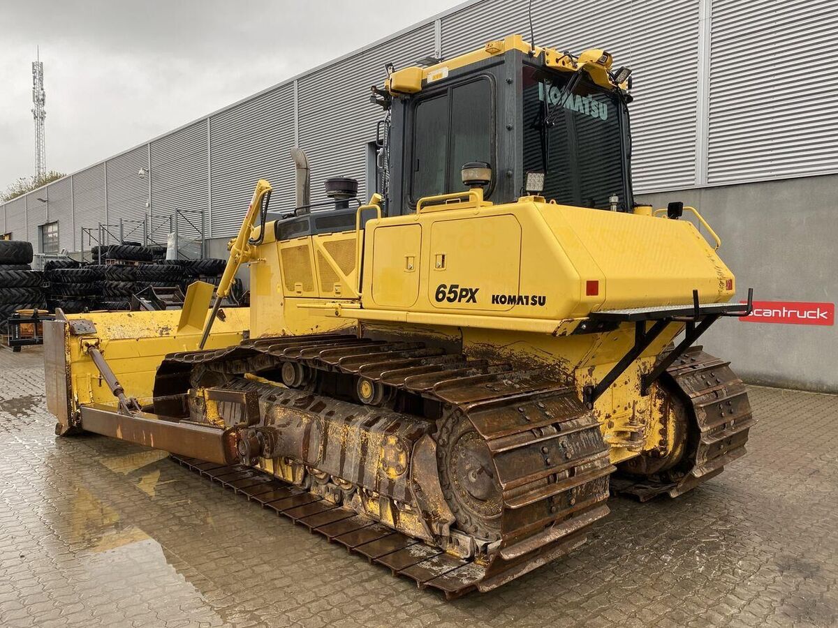 Komatsu D65PX-18 2