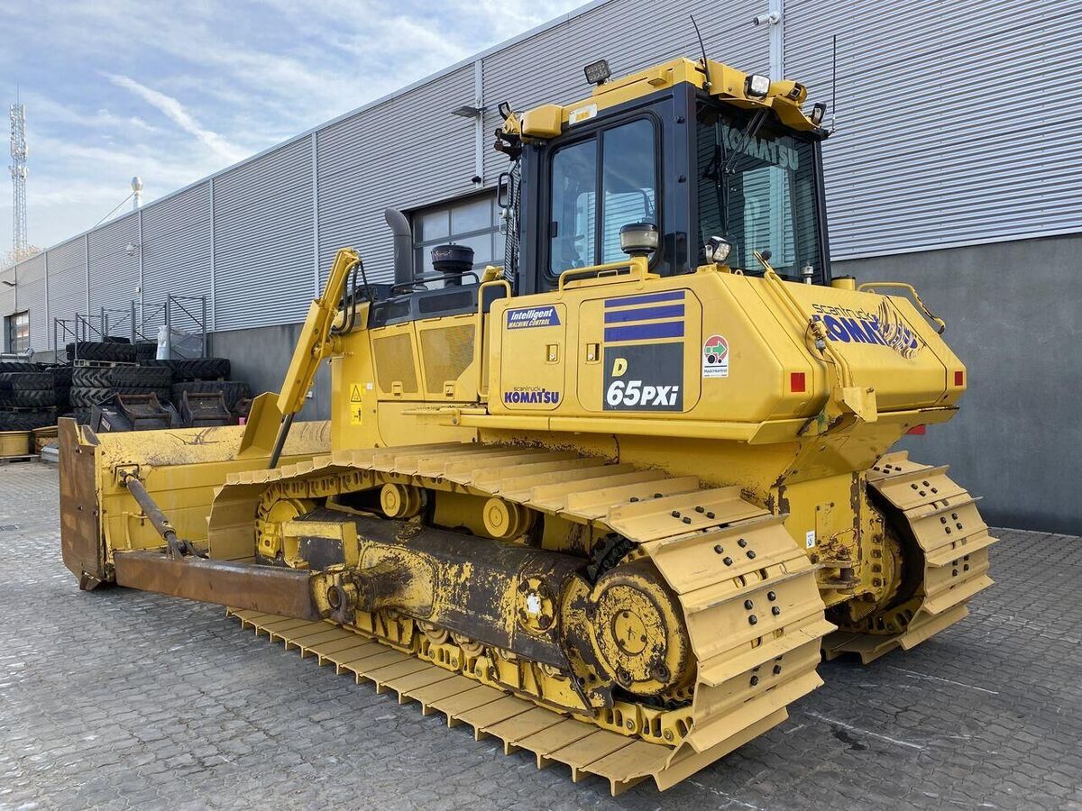 Komatsu D65PXI-18EO 2