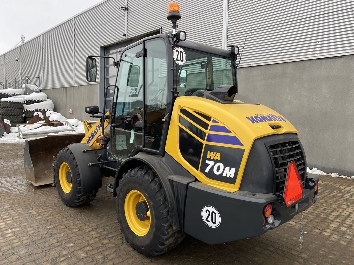 Komatsu WA70M-8EO 2