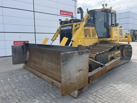 Komatsu D65PXI-18EO