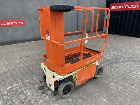 JLG 1230ES