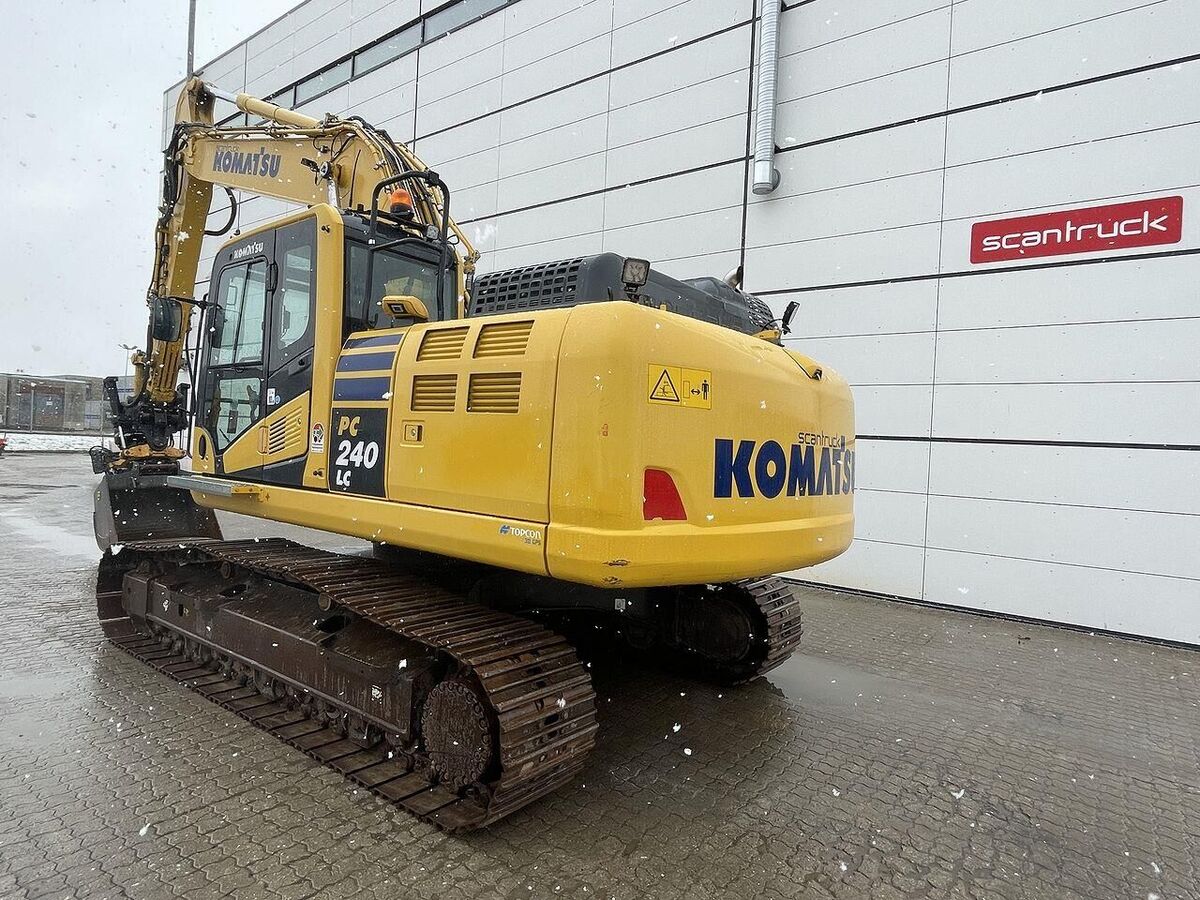 Komatsu PC240LC-11EO 2