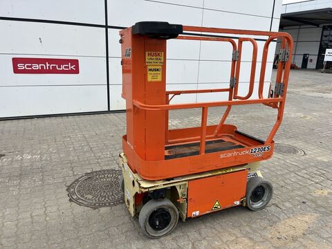 JLG 1230ES