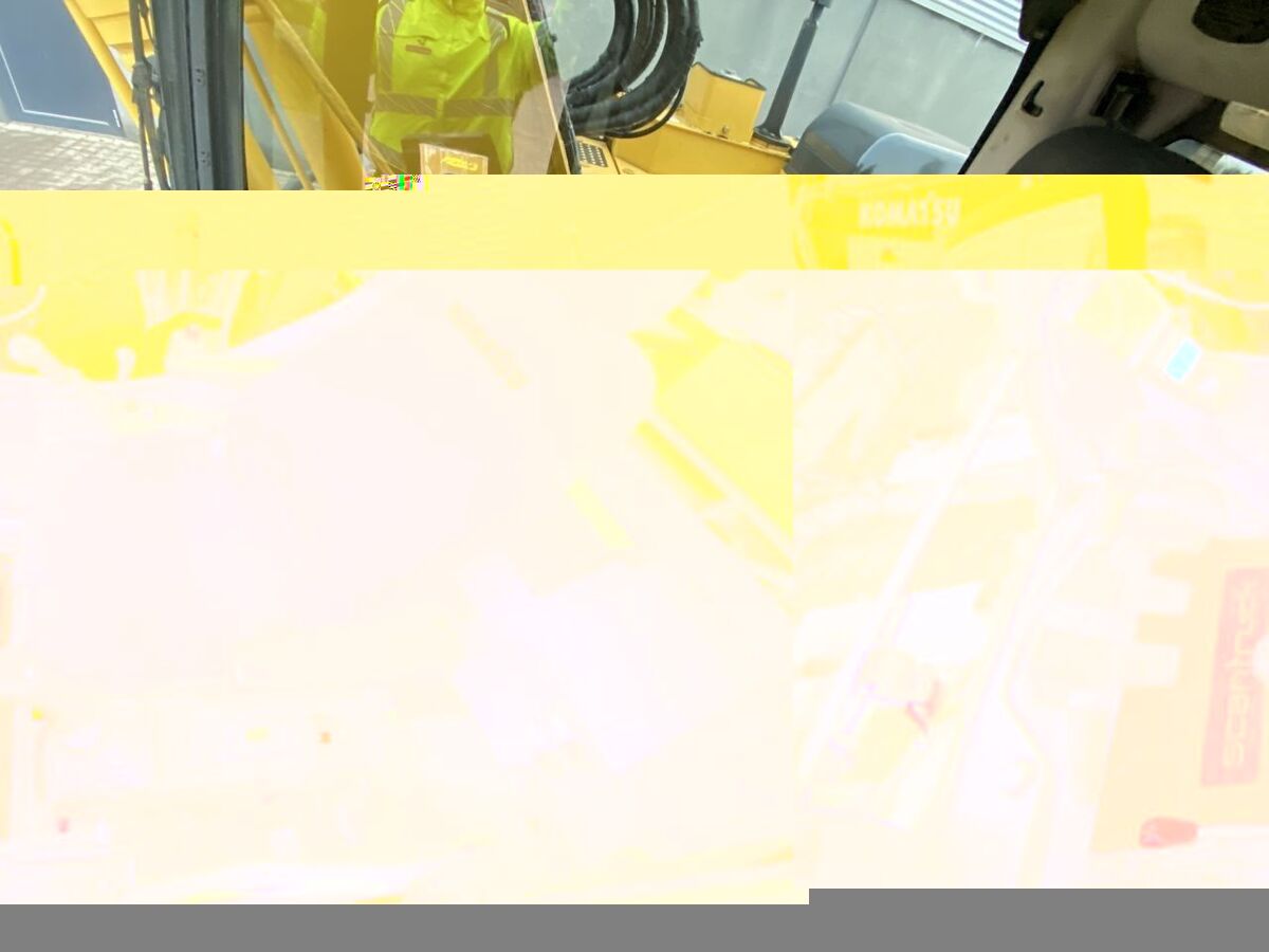 Komatsu PC138US-11 3