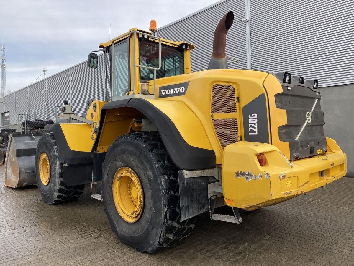 Volvo L220G 2