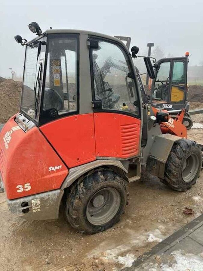 Atlas AR35 Super Cab 3