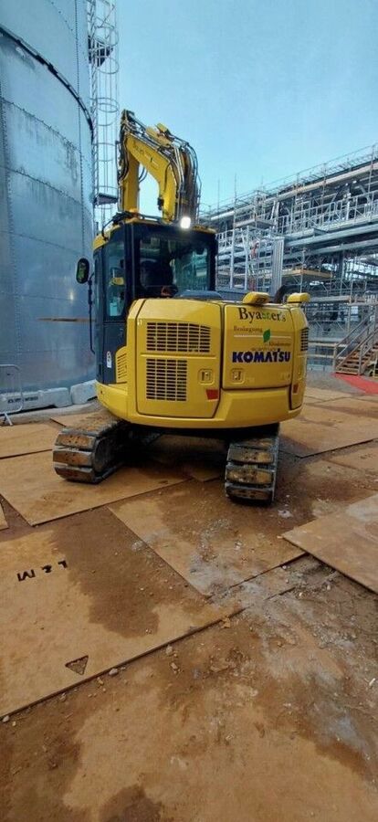 Komatsu PC88MR-11EO 3