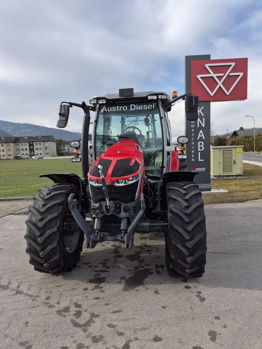 Massey Ferguson MF 5S.105 Dyna-4 Efficient 2