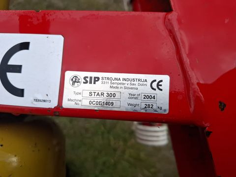 8917-e032f84ddc4b2f86e8811128a7086d77-5704294
