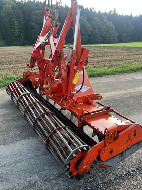 Kuhn HRB 302D