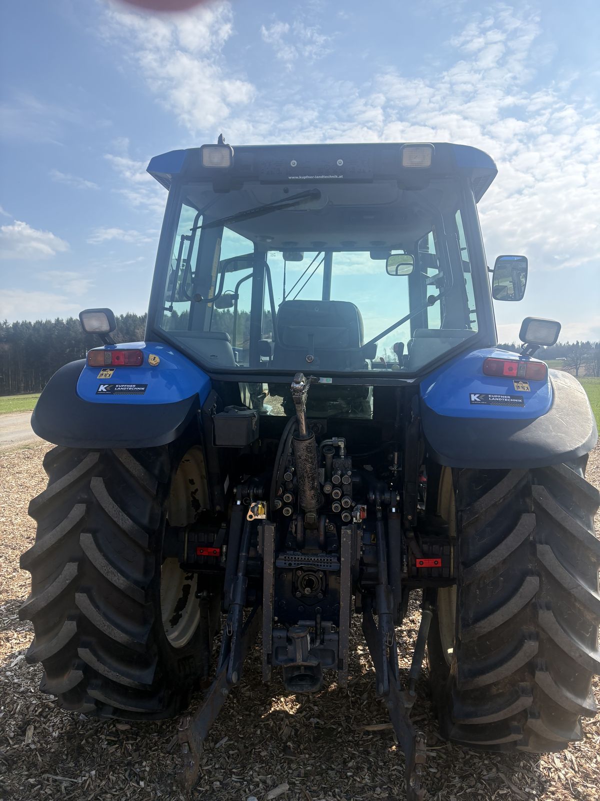 New Holland TS100 2