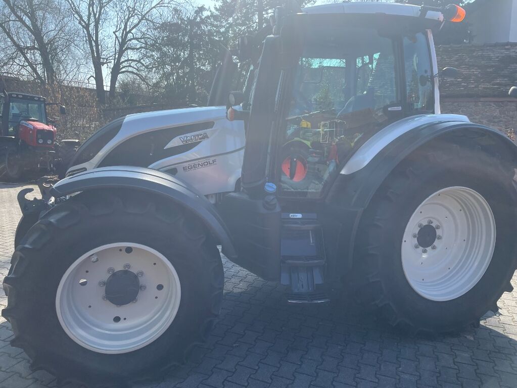 Valtra N 174  2