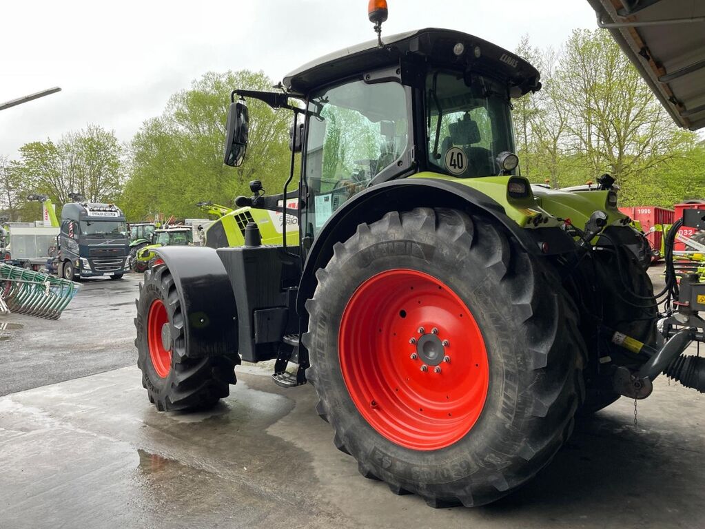 Claas Arion 660 3