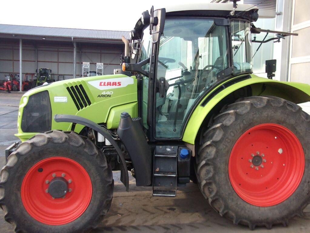 Claas Arion 440 Advanced 1