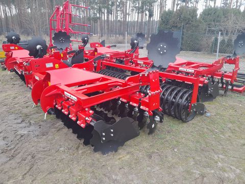 Pozostałe Scheibenegge 3 Meter breit, C-förmiger Schaft 
